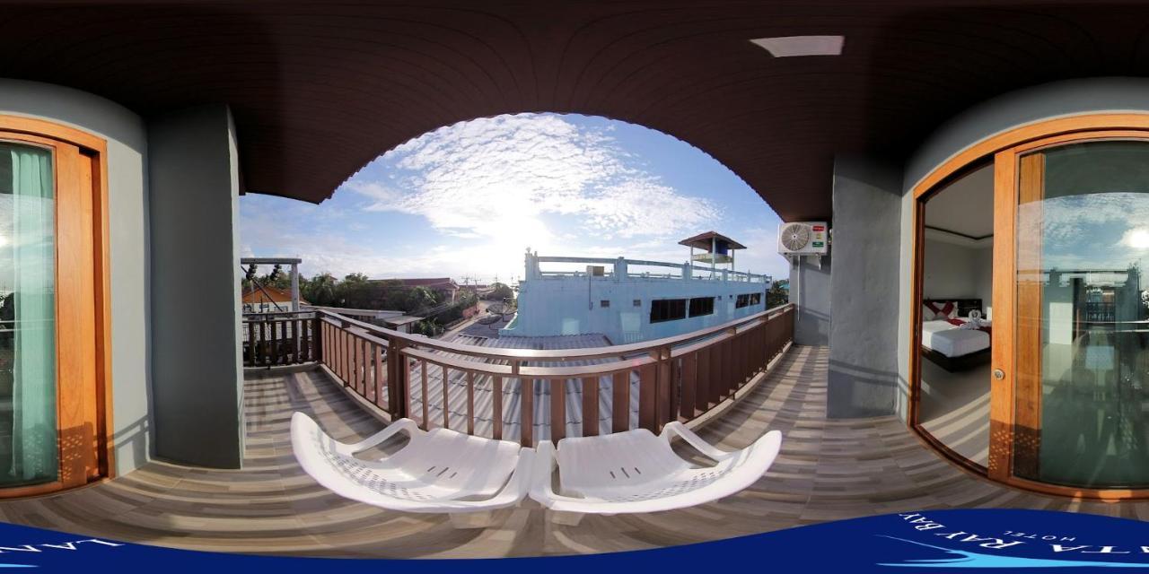 โรงแรมลันตาเรย์เบย์ เกาะลันตา ภายนอก รูปภาพ